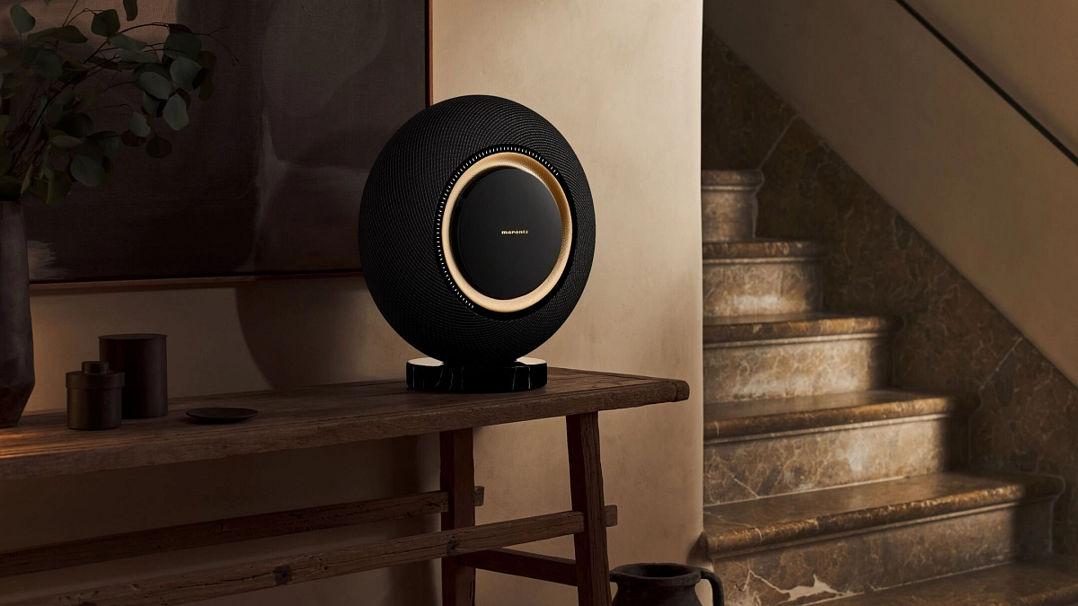 Marantz Horizon a větší model Marantz Grand Horizon v interiéru