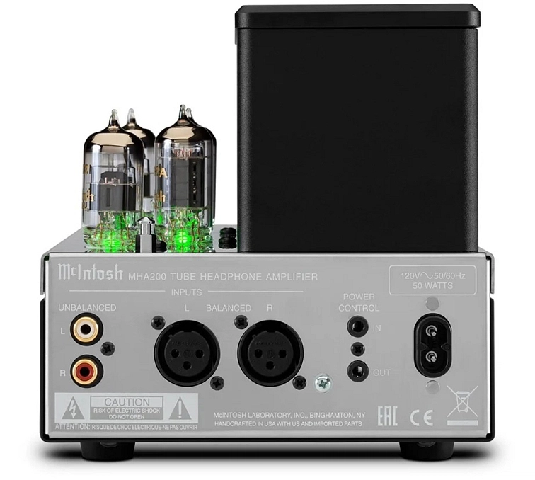 Zadní panel MHA200 se symetrickými XLR a nesymetrickými RCA vstupy a žhnoucími elektronkami