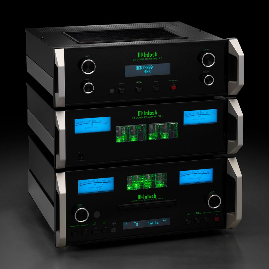 McIntosh MCD12000 75. Anniversary SACD/CD přehrávač v sestavě s předzesilovačem a ovladačem řady C12000