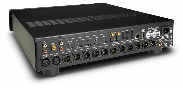 Zadní panel McIntosh MX200 se vstupy HDMI, symetrickými výstupy XLR, gramofonovým vstupem a digitálními vstupy
