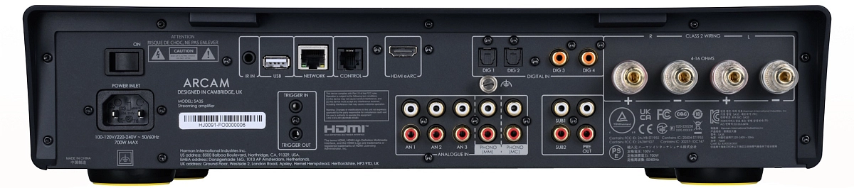 Pohled na propojení ARCAM SA35 v domácí audio sestavě
