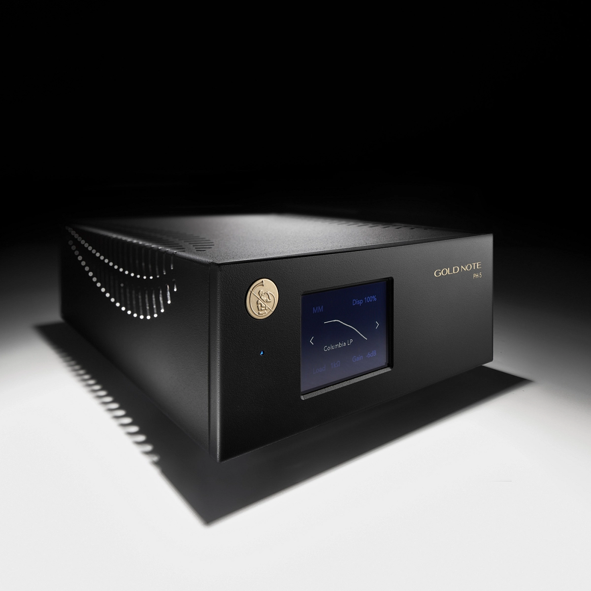 Gramofonový předzesilovač Gold Note PH-5 v černém provedení s otočnými ovladači na čelním panelu