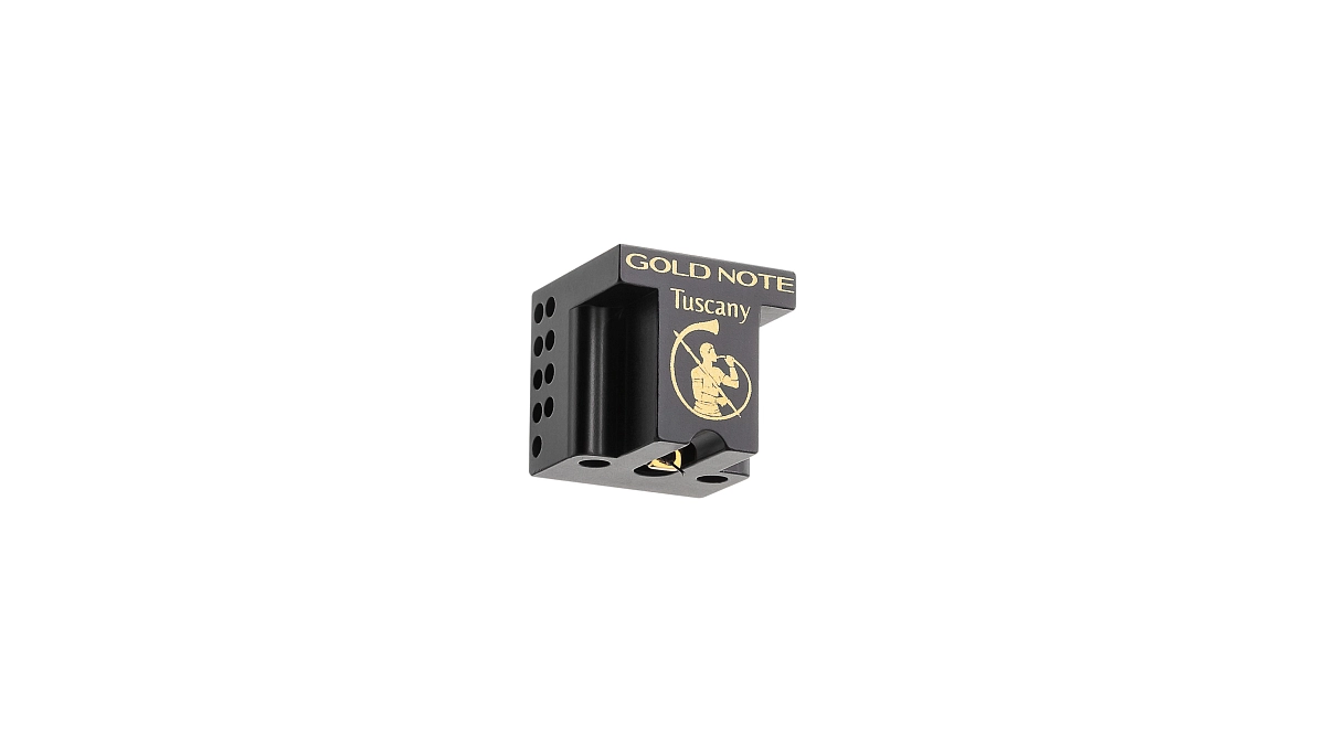 Spodní pohled na MC přenosku Gold Note TUSCANY GOLD s viditelnými vývody cívky