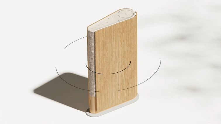 Beosound Emerge v sestavě s dalšími reproduktory Bang & Olufsen v interiéru