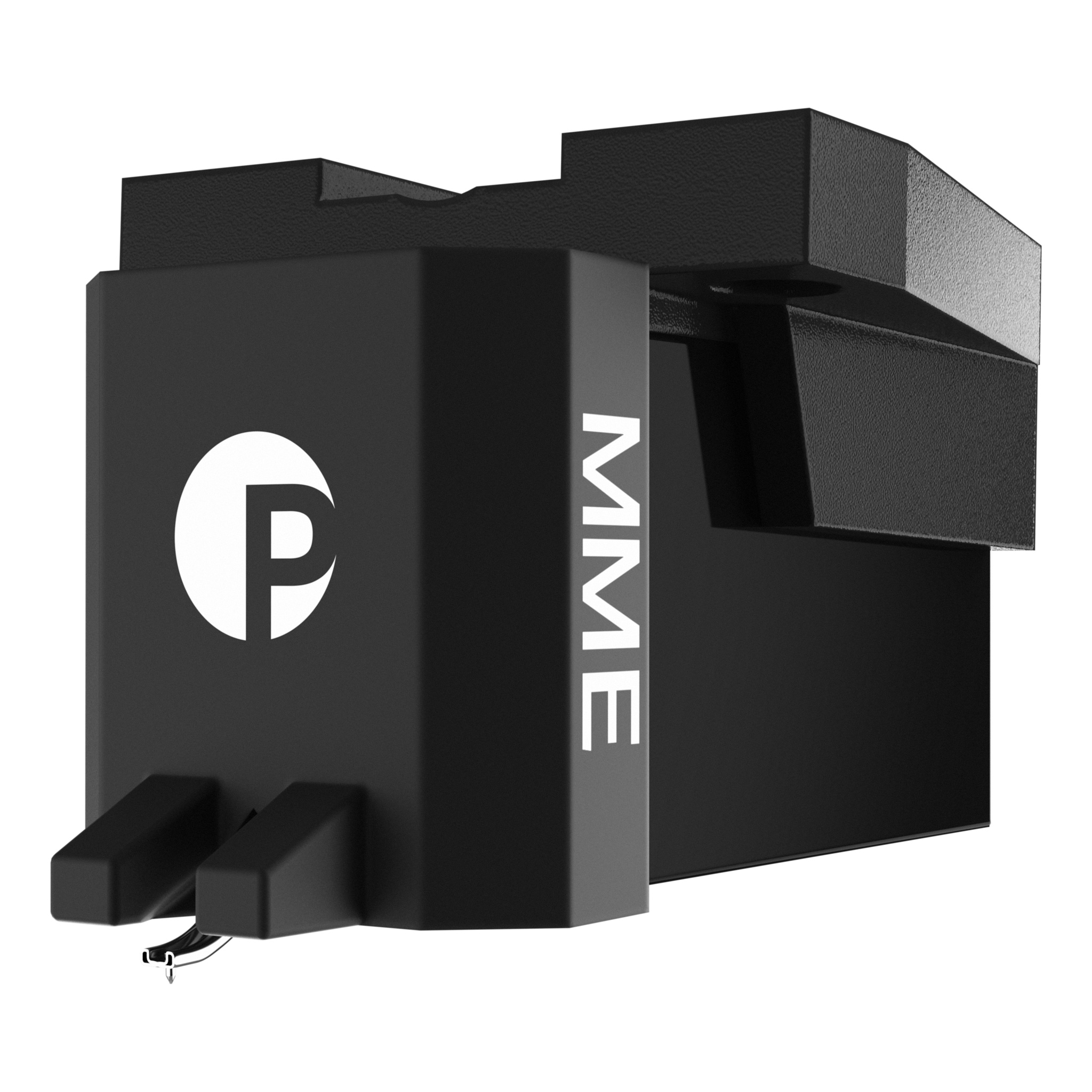 Přenoska Pro-Ject Pick it MM E v detailním záběru s kónickým diamantovým hrotem a tělem z ABS