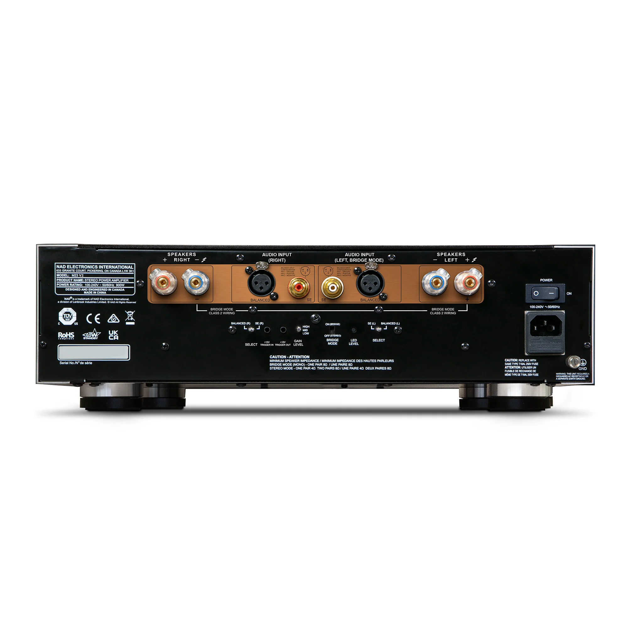 NAD M23 V2 — zadní panel se symetrickými XLR a nesymetrickými RCA vstupy, reproduktorovými terminály, přepínačem režimu Bridge a 12V triggerem