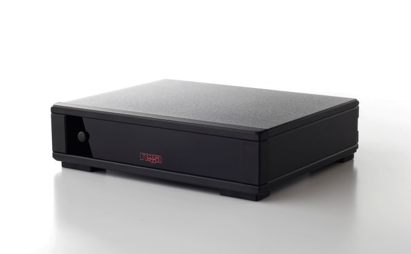 Rega Fono MM MK5 vedle modelu Fono MC z téže řady