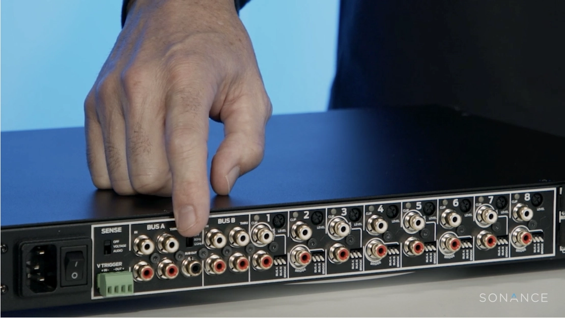 Sonance SONAMP 8-50 — detail výkonových obvodů a napájecího zdroje