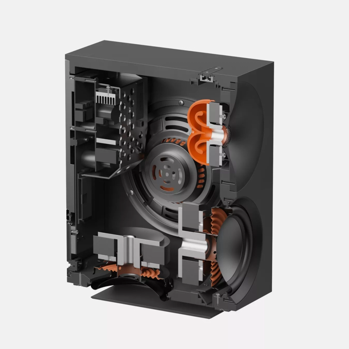 Řez skříní Cambridge Audio L/R X odhalující vnitřní uspořádání měničů, výhybek a zesilovače