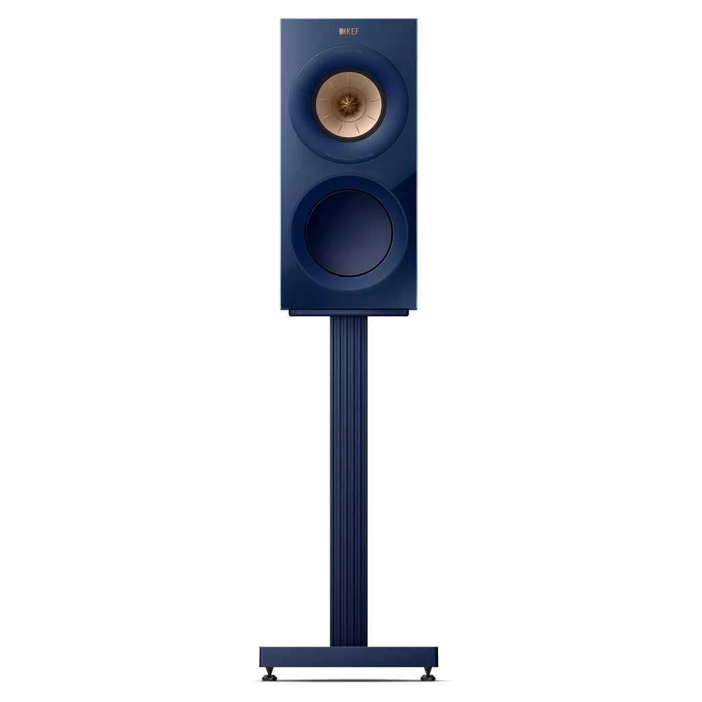 Jeden stojan KEF S3 Indigo Matte s reproduktorem KEF R3 Meta Indigo Gloss, čelní pohled