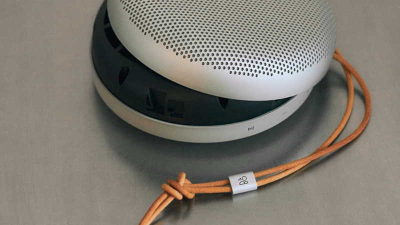 Beosound A1 3rd Gen jako odolný společník na cesty i do nepohody