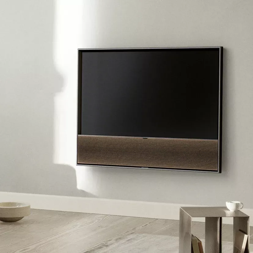 Obraz 4K OLED na televizi Beovision Contour