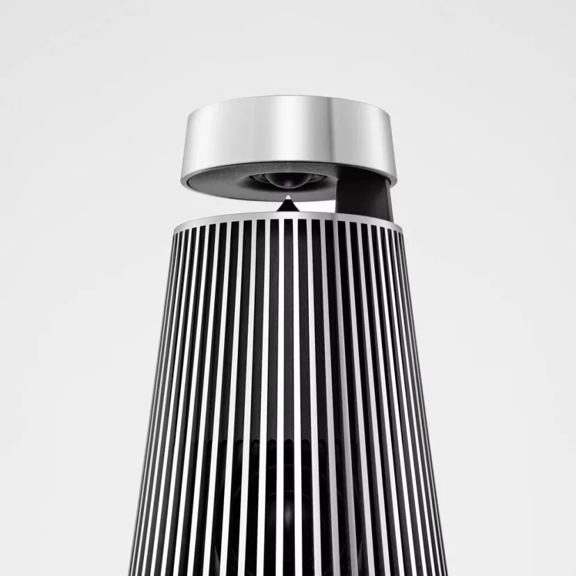 Detail hliníkového kuželového těla reproduktoru Beosound 2 Atelier Edition